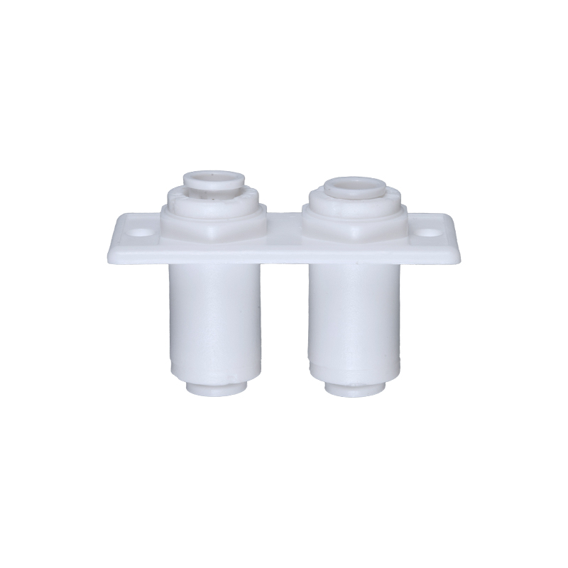 ST028  双隔板接头 1/4*1/4*1/4*1/4